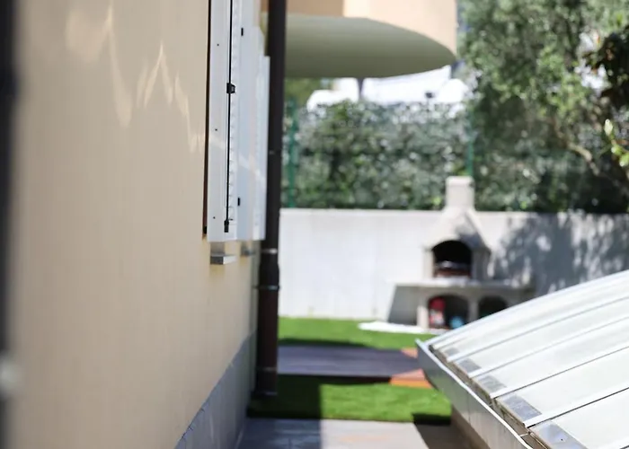 Marina 603 アパート ポルトローシュ