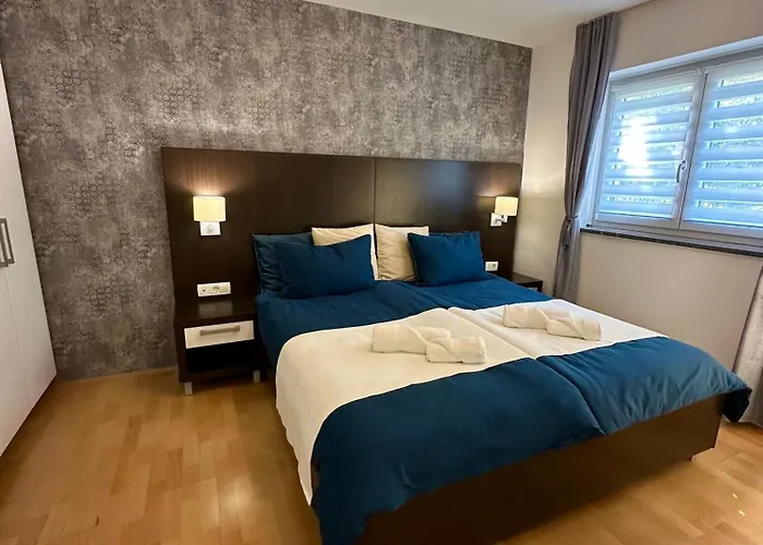 Marina 603 アパート ポルトローシュ